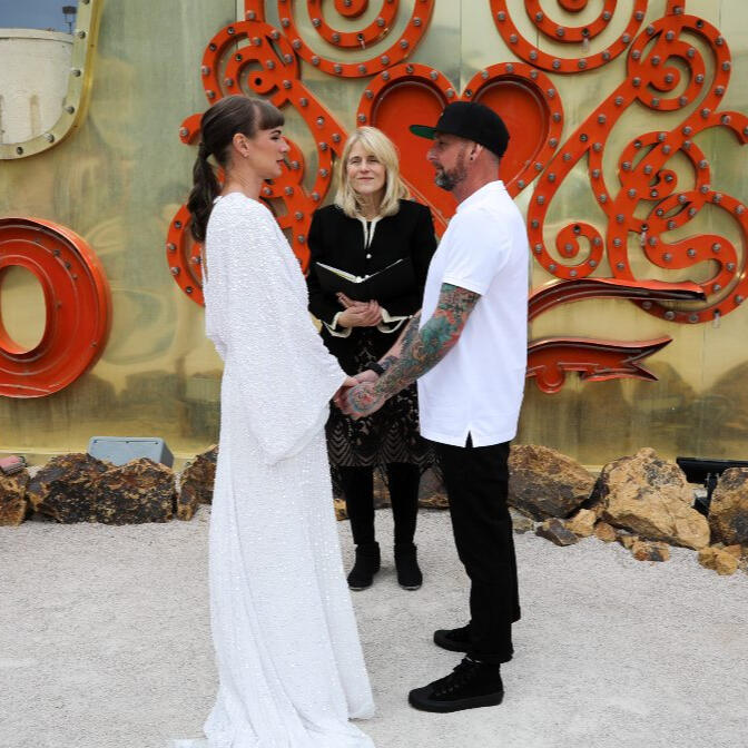 Las Vegas wedding officiant Las Vegas wedding officiant